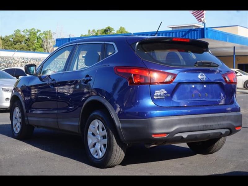 Nissan Rogue Sport 2019 price $10,995