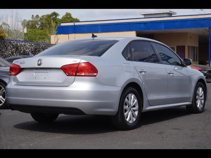 Volkswagen Passat 2014 price $9,995