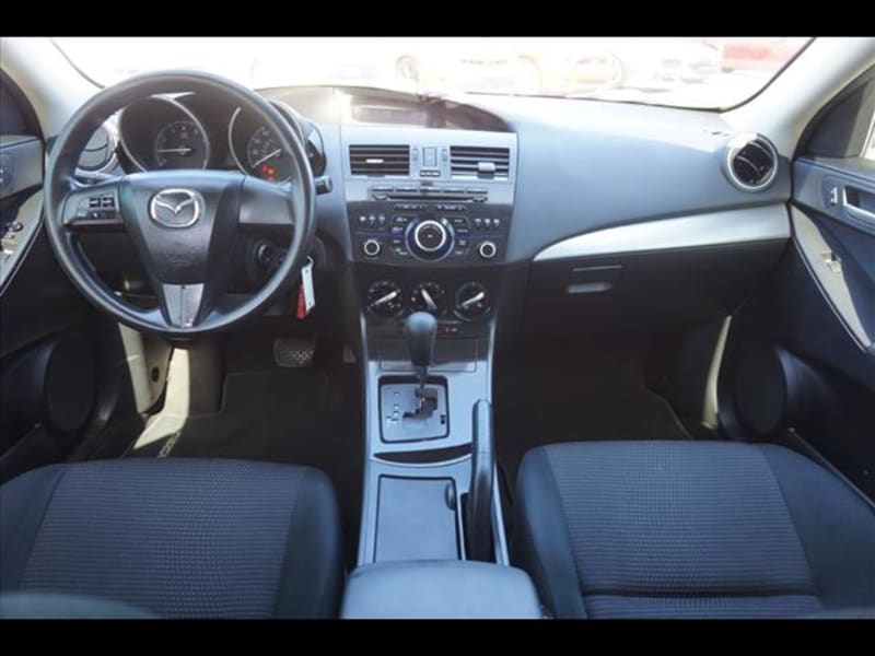 Mazda Mazda3 2013 price $8,995