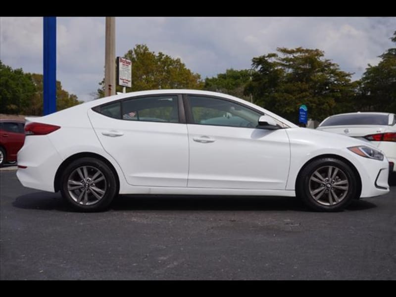 Hyundai ELANTRA 2017 price $12,995