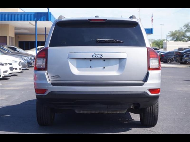 Jeep Compass 2016 price $8,888