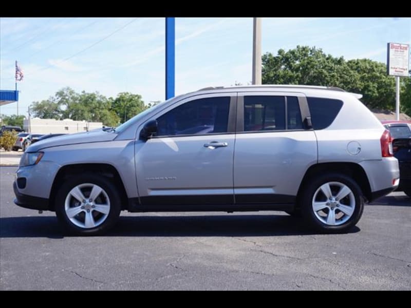 Jeep Compass 2016 price $8,888