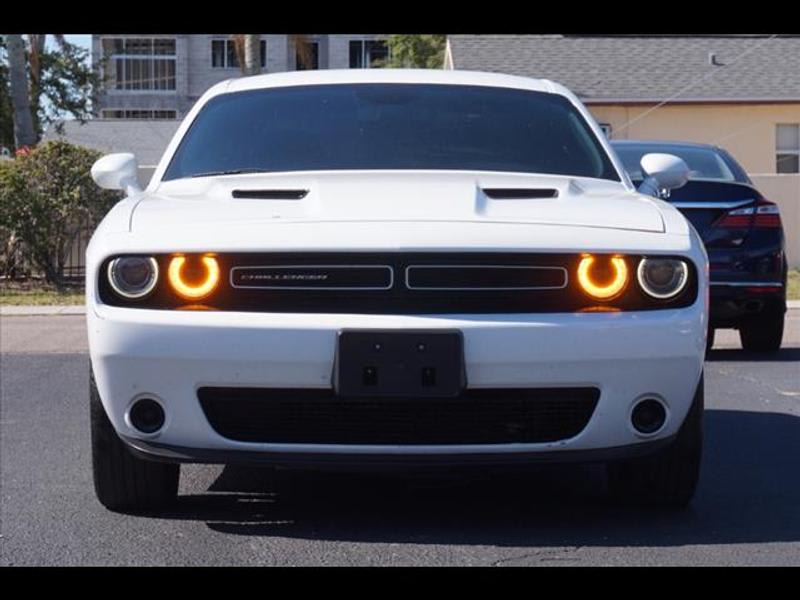 Dodge Challenger 2019 price $15,995