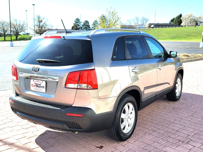 Kia Sorento 2012 price $7,395