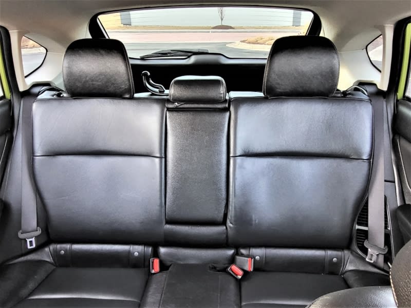 Subaru XV Crosstrek Hybrid 2014 price $11,992