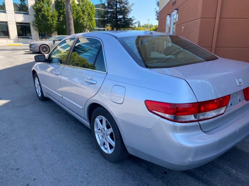 Honda Accord Sdn 2004 price $5,950