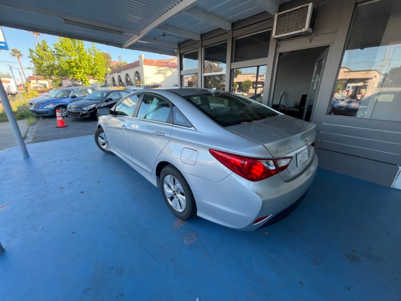 Hyundai Sonata 2014 price $7,650