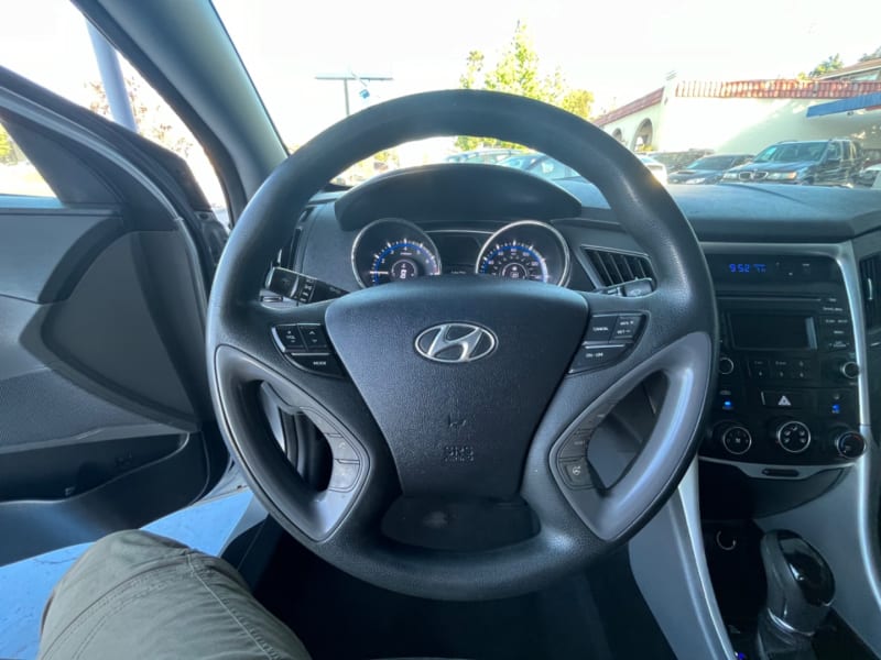 Hyundai Sonata 2014 price $7,650