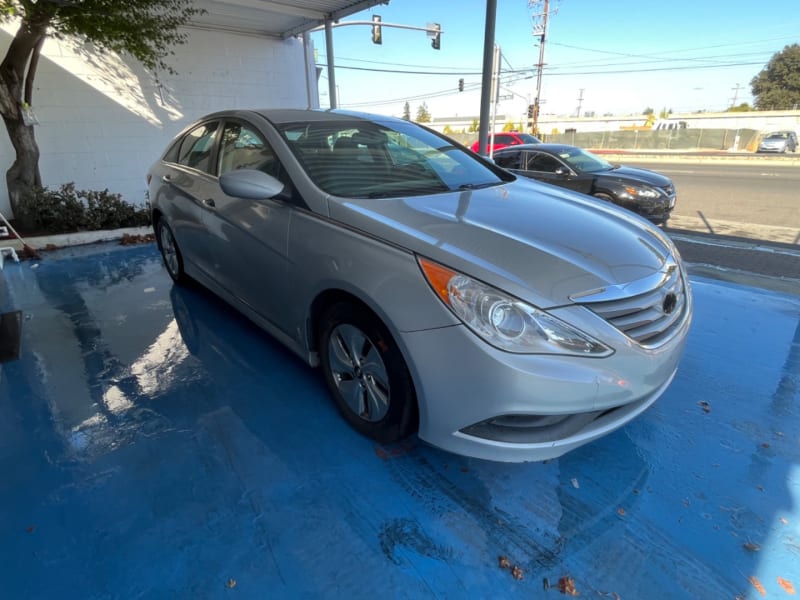 Hyundai Sonata 2014 price $7,650