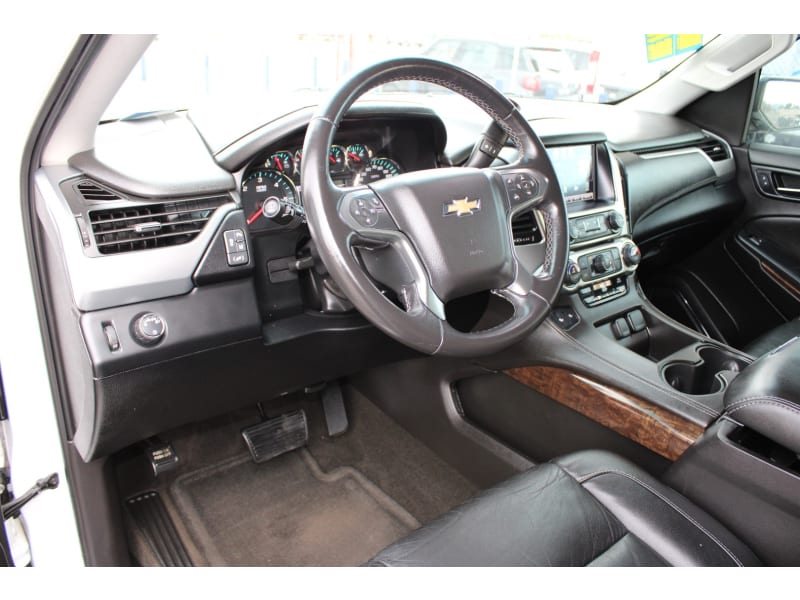 Chevrolet Suburban 2015 price $17,900