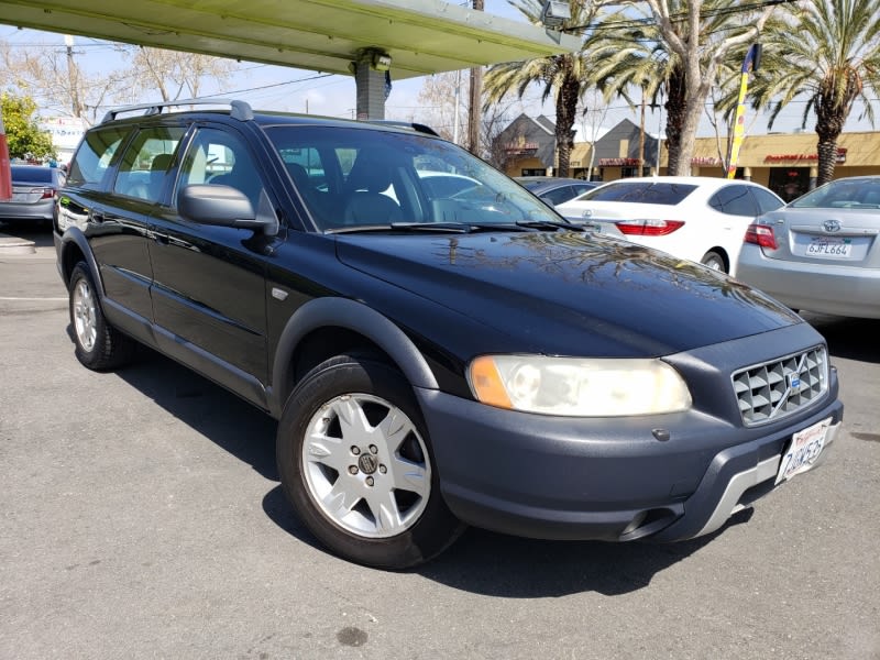 Volvo XC70 2005 price $6,998