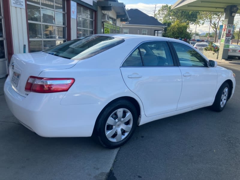 Toyota Camry 2009 price $11,677