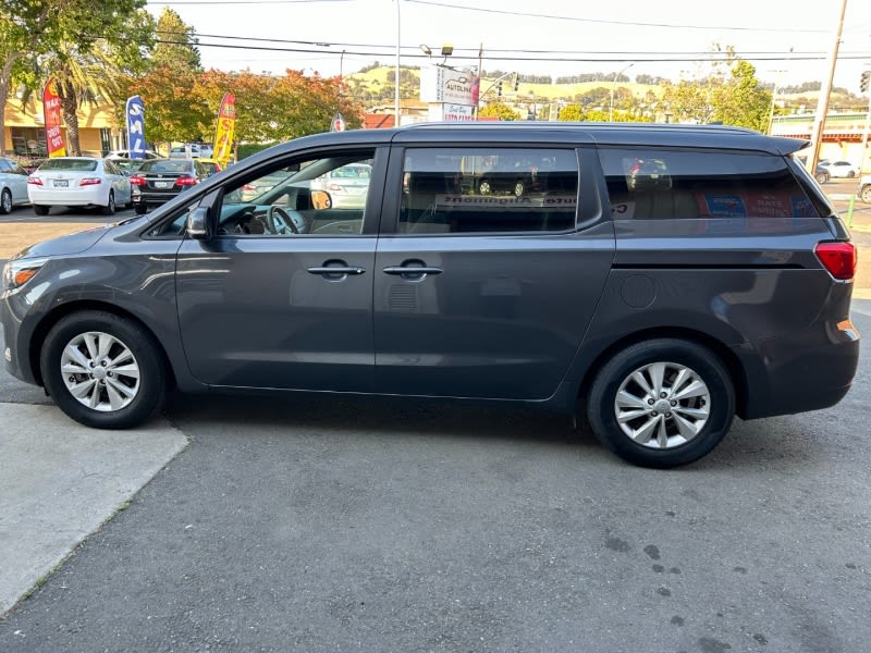 Kia Sedona 2016 price $13,777