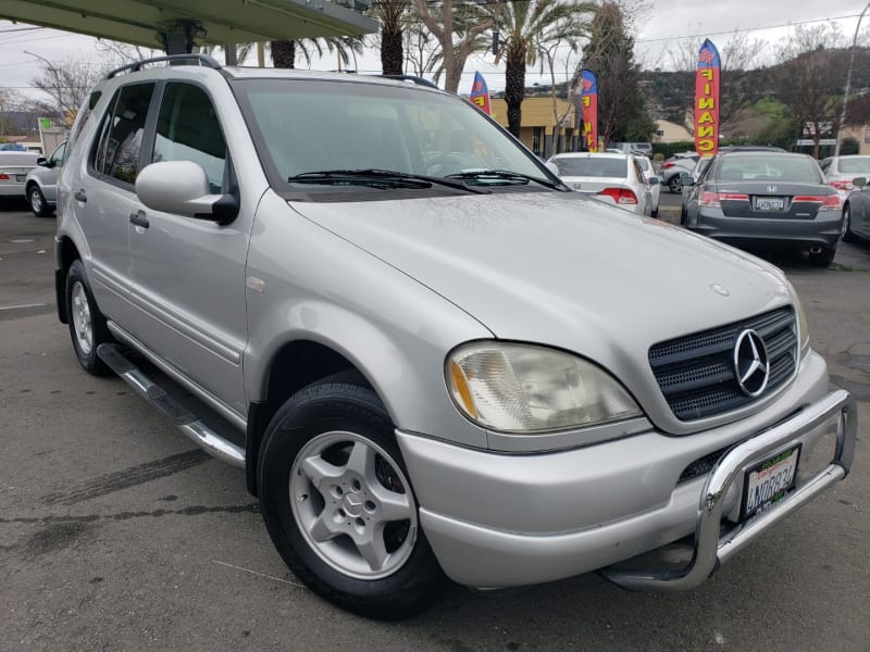 Mercedes-Benz M-Class 2000 price $7,298