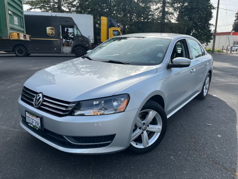 Volkswagen Passat 2014 price $9,788