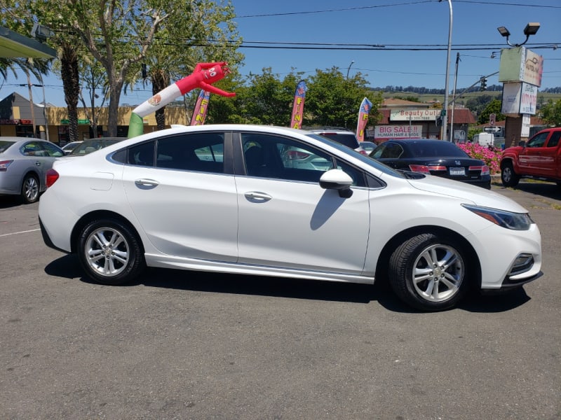 Chevrolet Cruze 2018 price $11,998