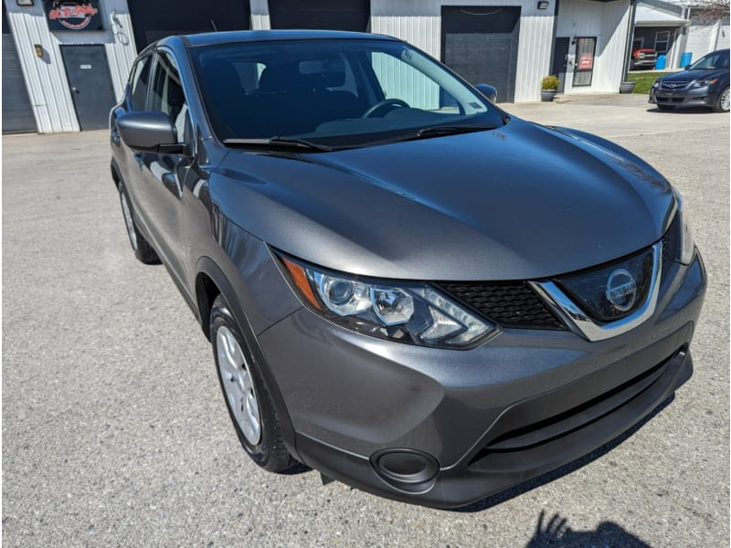 Nissan Rogue Sport 2019 price $14,990