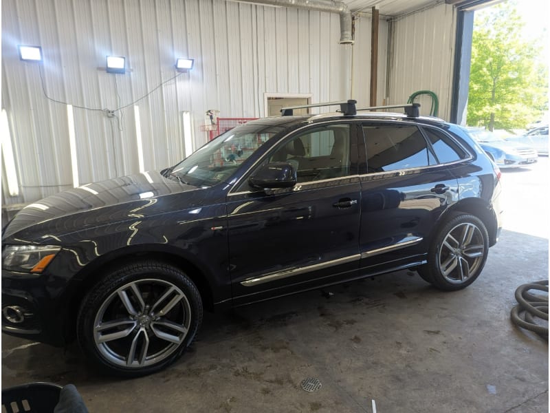 Audi Q5 2012 price $10,500