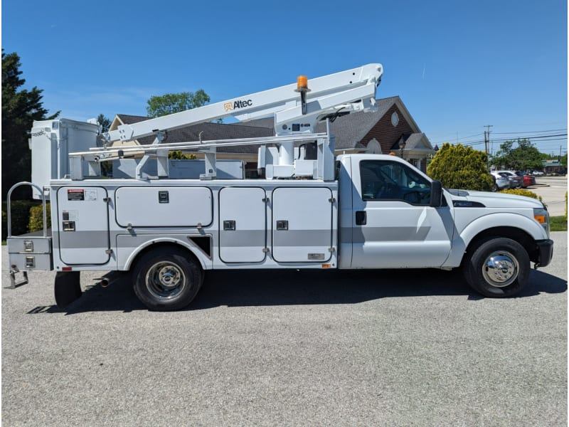 Ford Super Duty F-350 DRW 2012 price $32,900