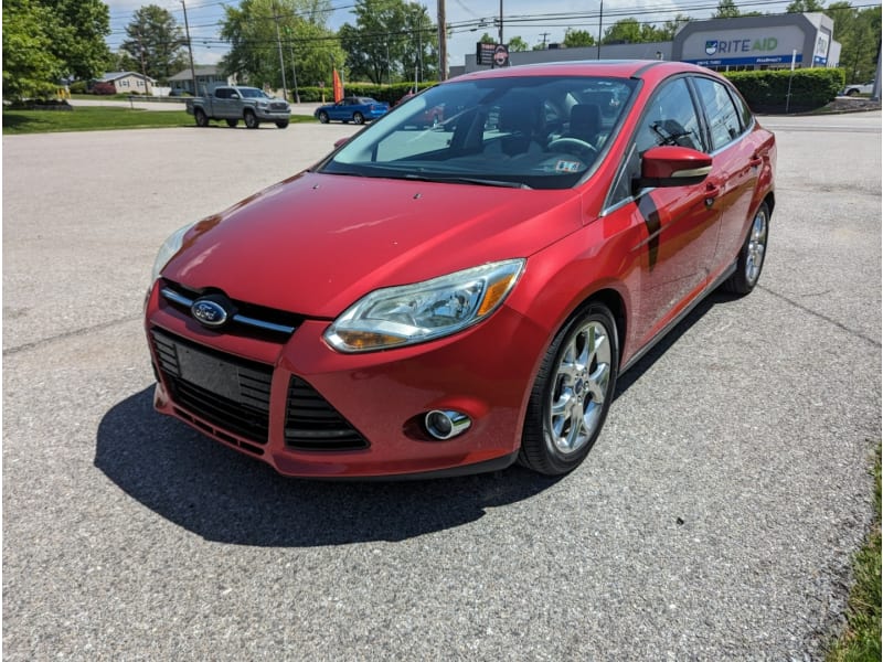 Ford Focus 2012 price $5,995