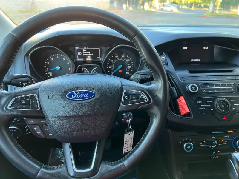Ford Focus 2016 price $7,995