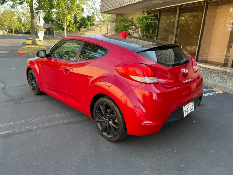 Hyundai Veloster 2017 price $9,995