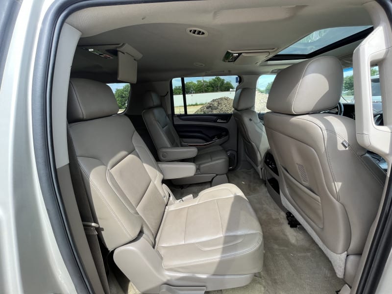 Chevrolet Suburban 2015 price $26,995