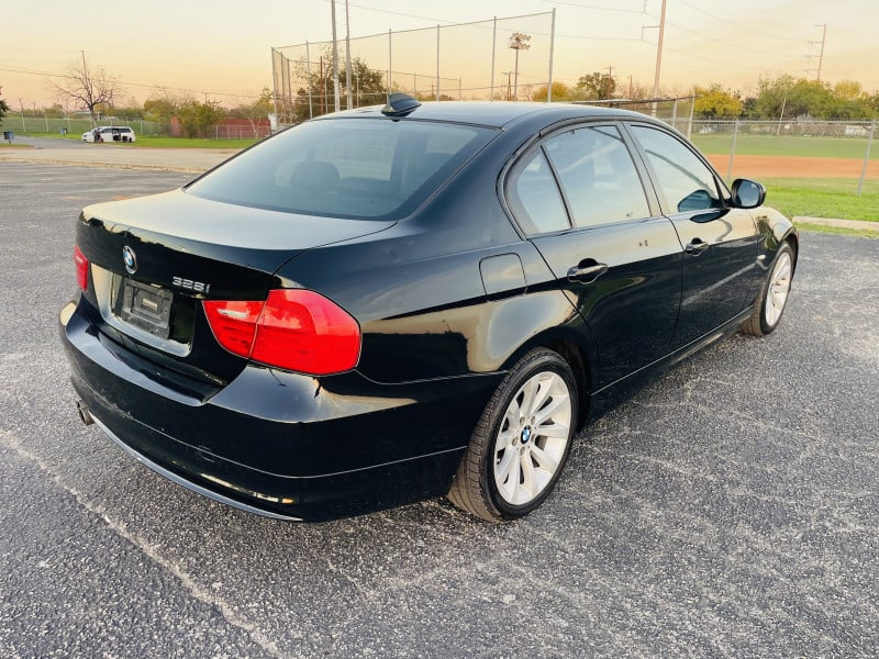 BMW 3 Series 2011 price $8,995