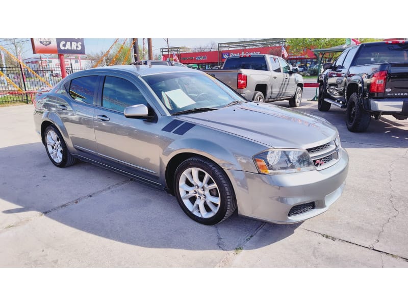 Dodge Avenger 2013 price $5,995