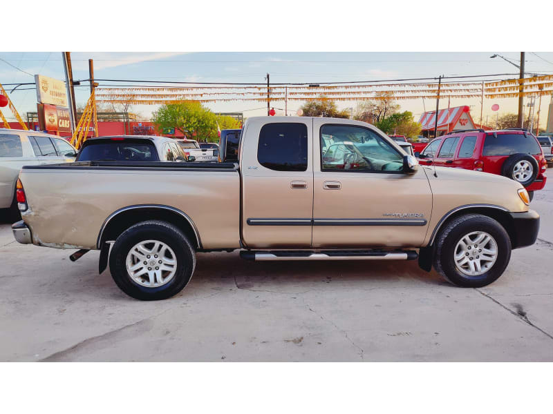 Toyota Tundra 2003 price $9,995