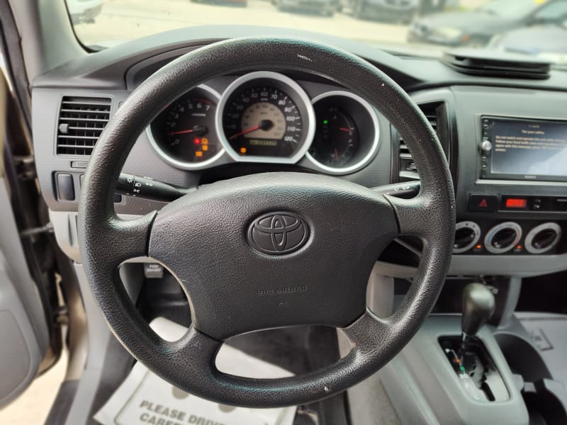 Toyota Tacoma 2010 price $10,995