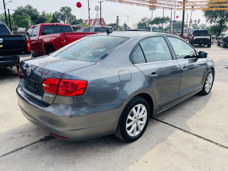 Volkswagen Jetta Sedan 2013 price $9,995