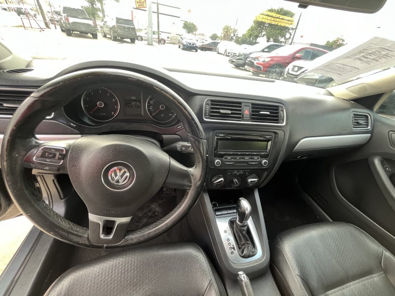 Volkswagen Jetta Sedan 2013 price $9,995