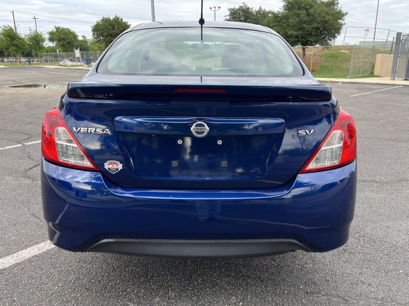 Nissan Versa Sedan 2019 price $11,995