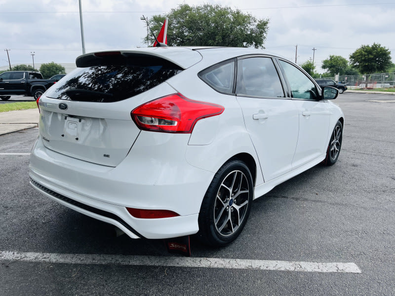 Ford Focus 2016 price $9,995