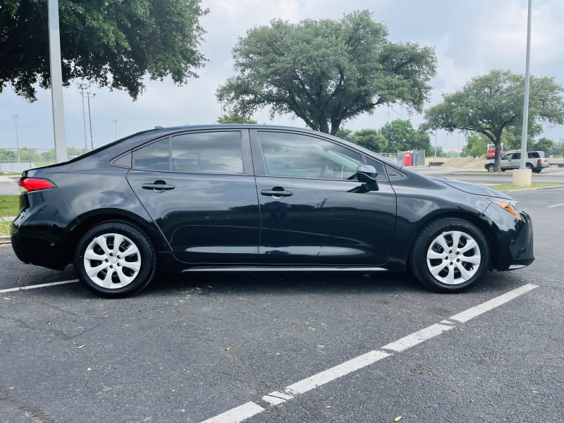 Toyota Corolla 2021 price $19,995