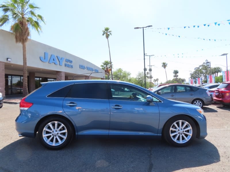 Toyota Venza 2009 price $9,995