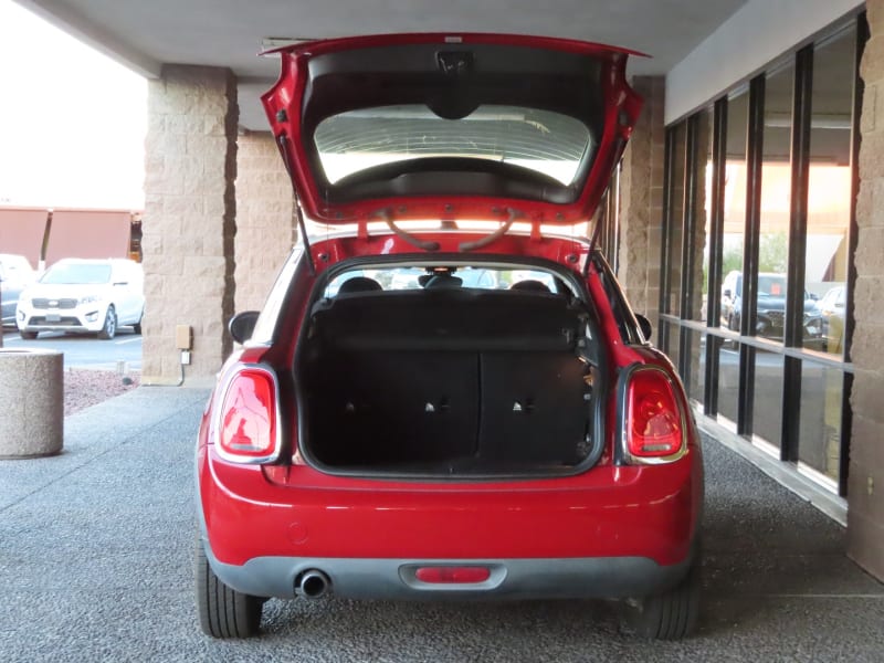 Mini Cooper Hardtop 4 Door 2016 price $13,995