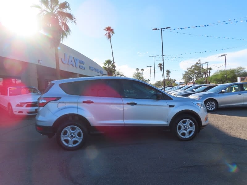 Ford Escape 2017 price $16,995