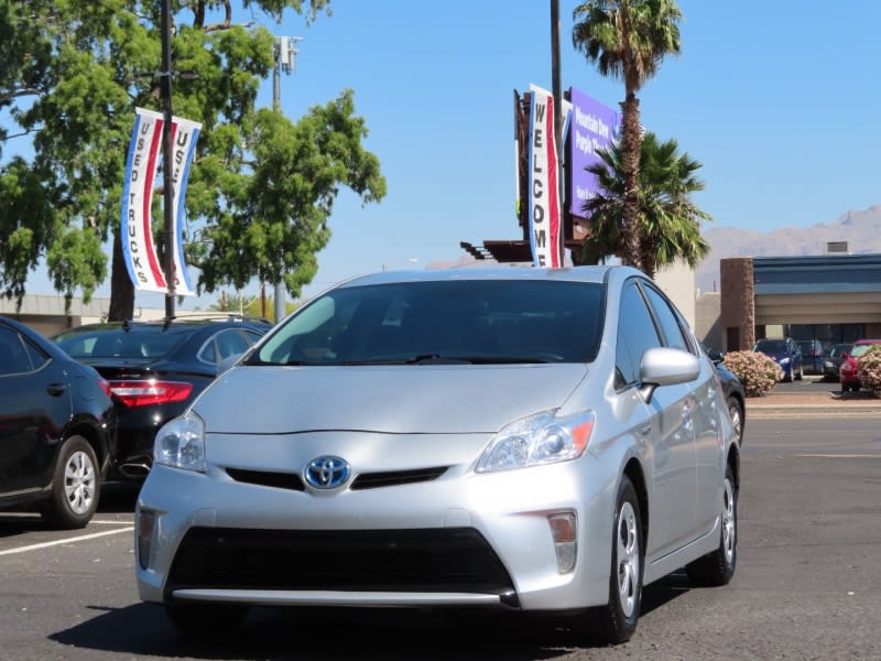 Toyota Prius 2012 price $12,995