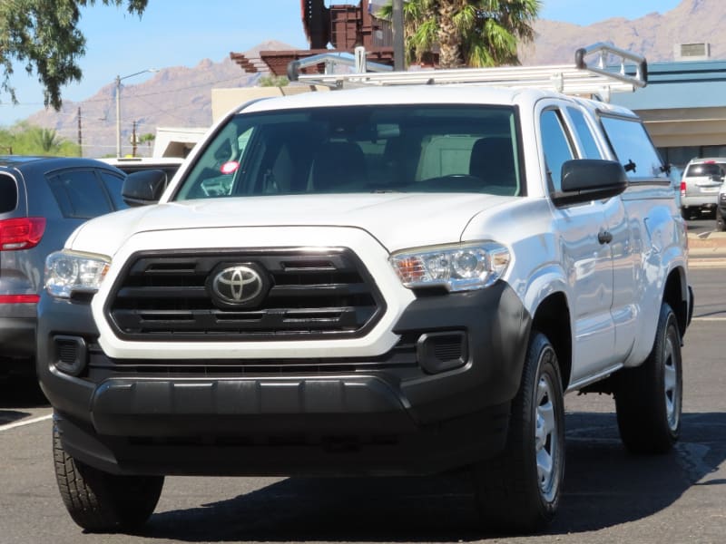 Toyota Tacoma 2018 price $18,995