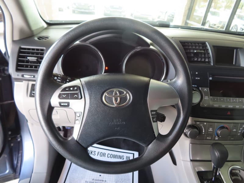 Toyota Highlander 2012 price $14,995