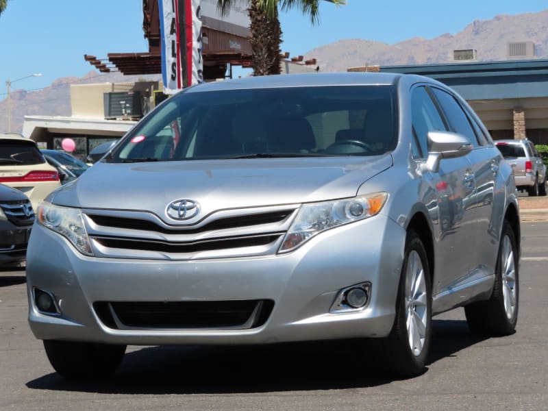 Toyota Venza 2015 price $13,995