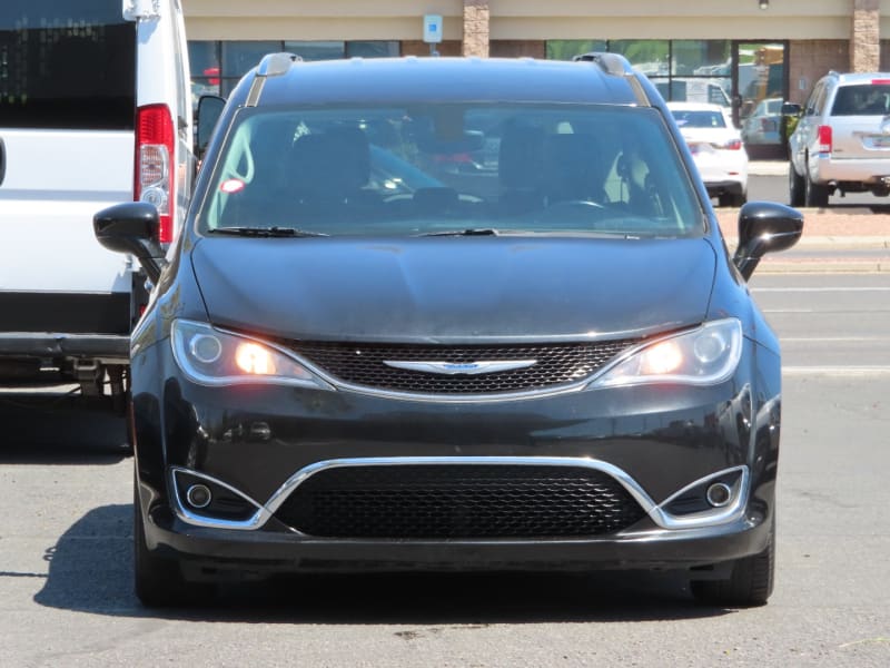 Chrysler Pacifica 2018 price $16,995