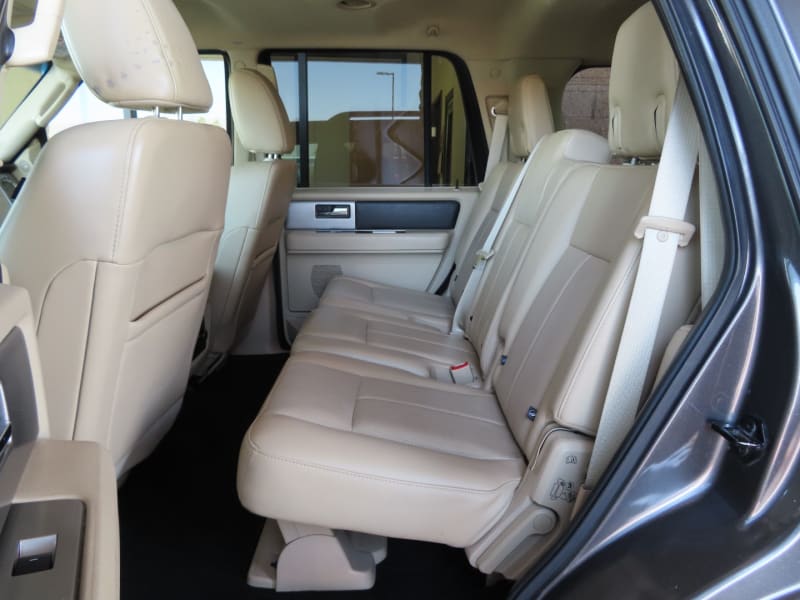 Ford Expedition 2016 price $16,995