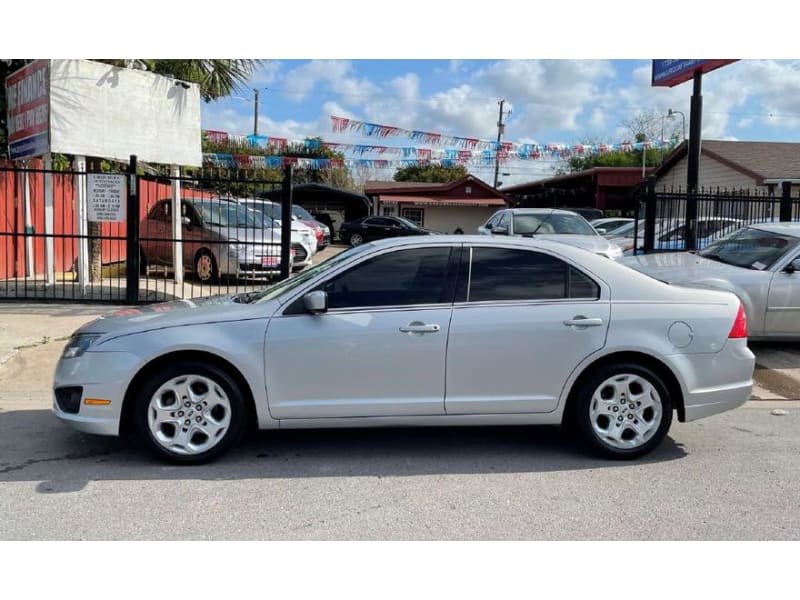 FORD FUSION 2010 price $4,900