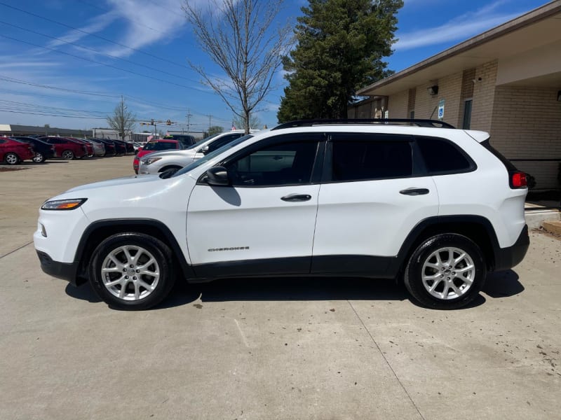 Jeep Cherokee 2016 price $6,999