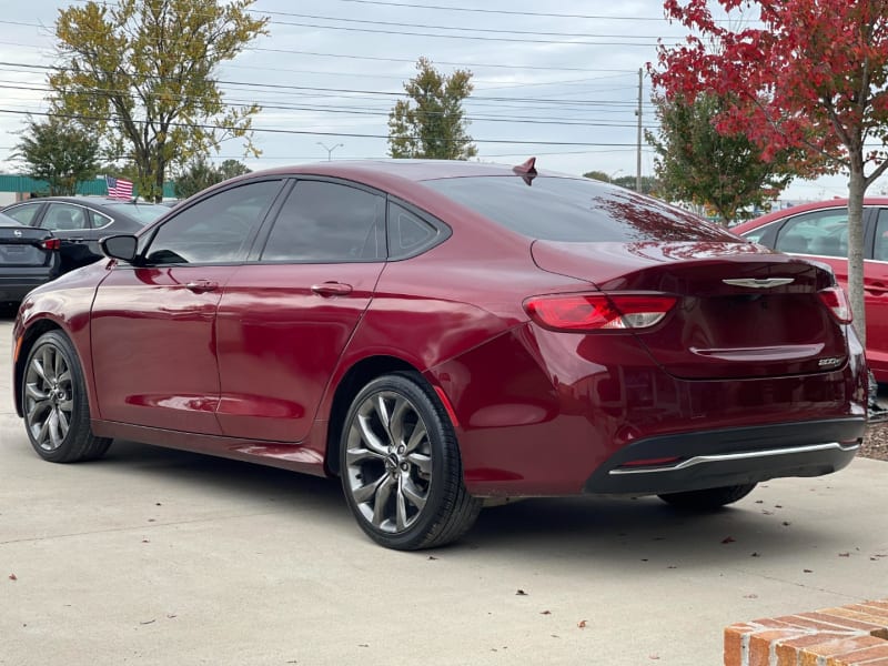 Chrysler 200 2015 price $7,999