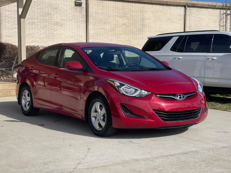 Hyundai Elantra 2016 price $8,999