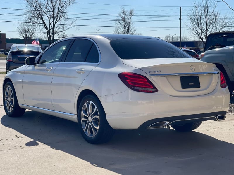 Mercedes-Benz C-Class 2016 price $19,999